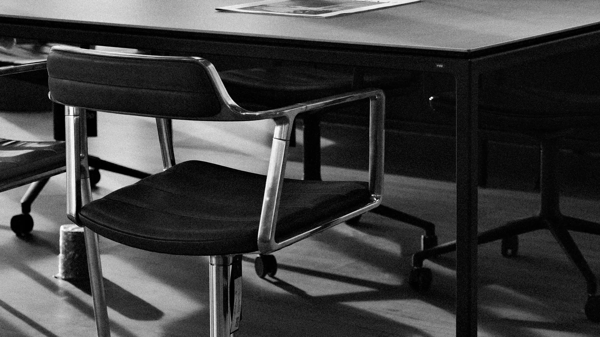 Executive desk in a premium advisory setting